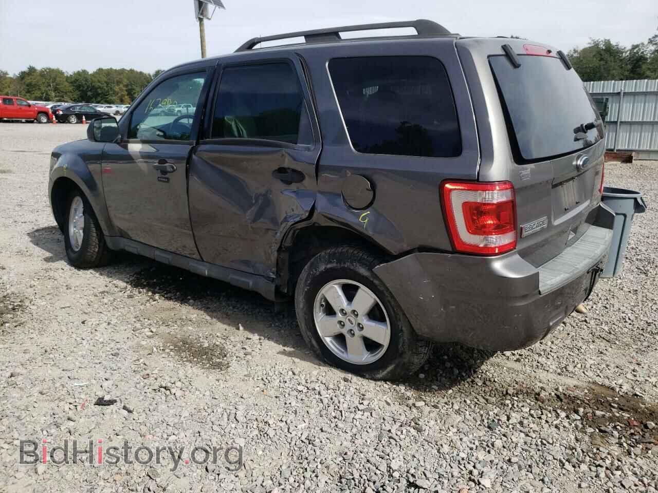 2011 FORD ESCAPE - VIN: 1FMCU0D70BKB45468 - Фото 3