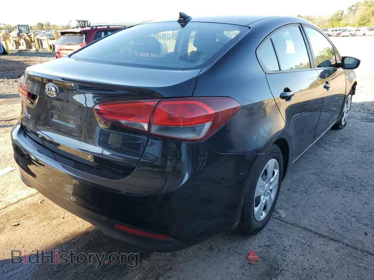 2017 KIA FORTE - VIN: 3KPFK4A73HE084938 - Фото 4