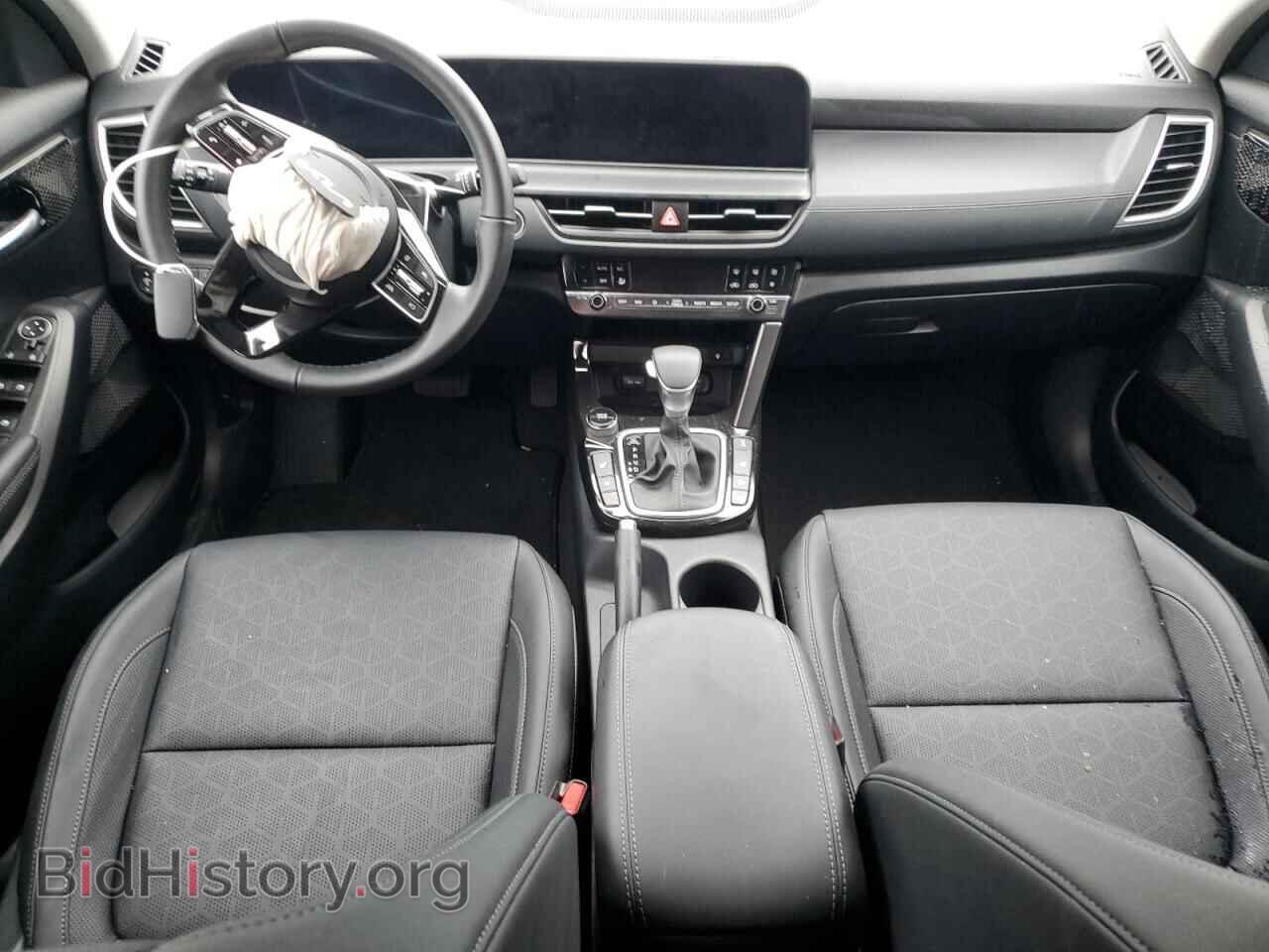 2025 KIA SELTOS - VIN: KNDERCAAXS7702485 - Фото 8