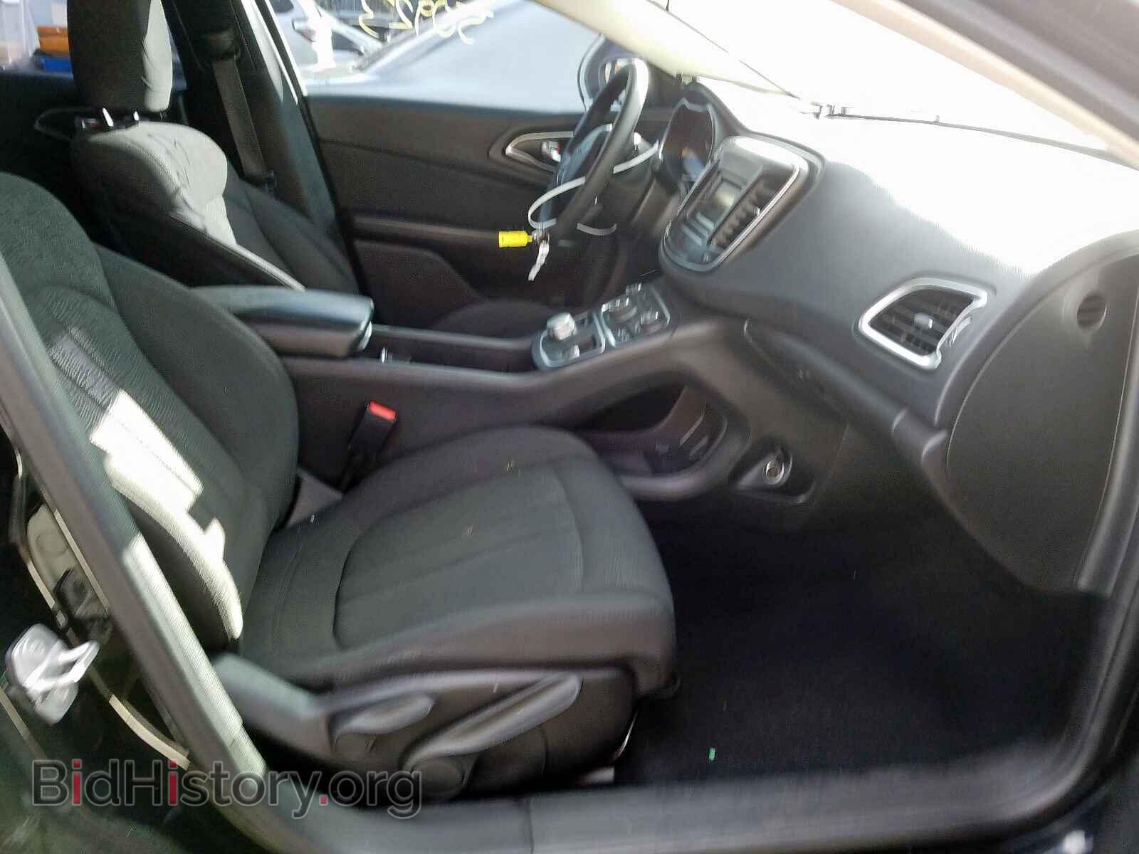 2016 CHRYSLER 200 - VIN: 1C3CCCAB1GN112703 - Фото 5