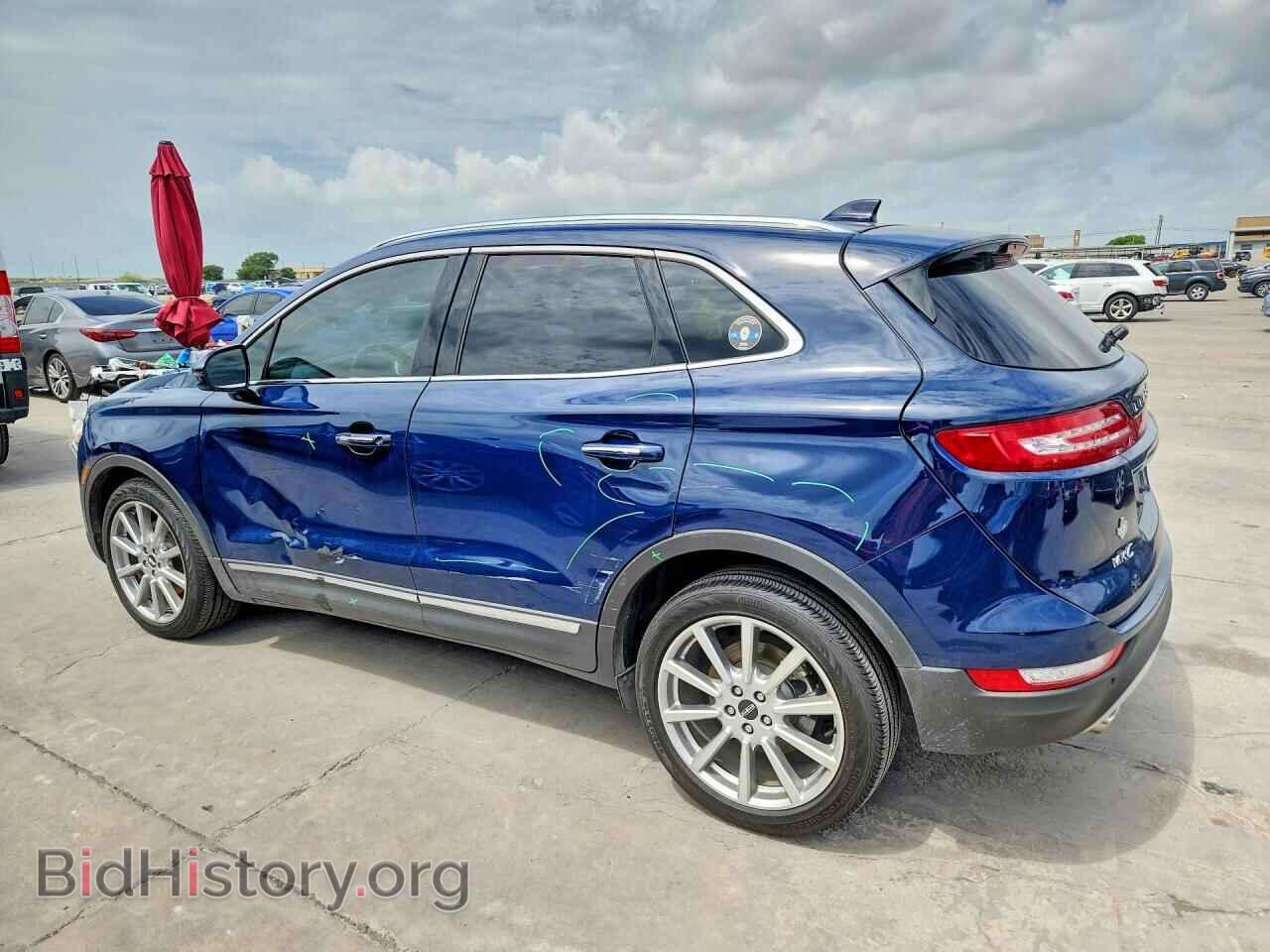 2019 LINCOLN MKC - VIN: 5LMCJ3C97KUL17607 - Photo 2