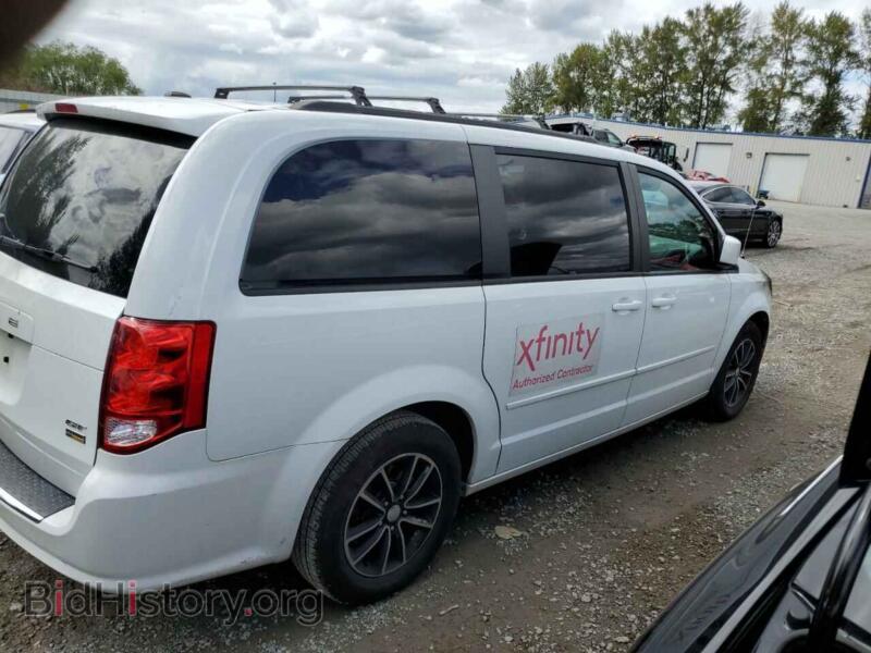 2017 Dodge CARAVAN (VIN 2C4RDGEG5HR697807) — photo 3 of 14
