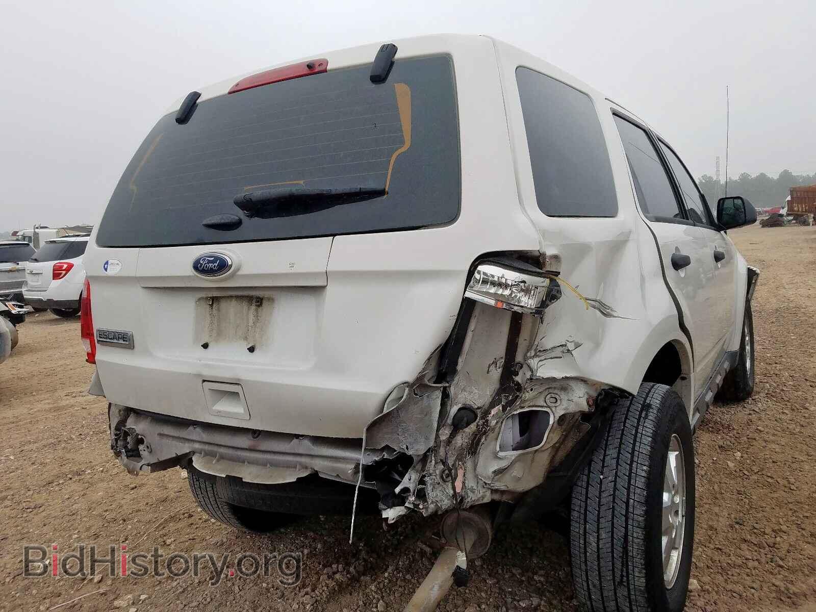 2011 FORD ESCAPE - VIN: 1FMCU0C79BKC64248 - Фото 4