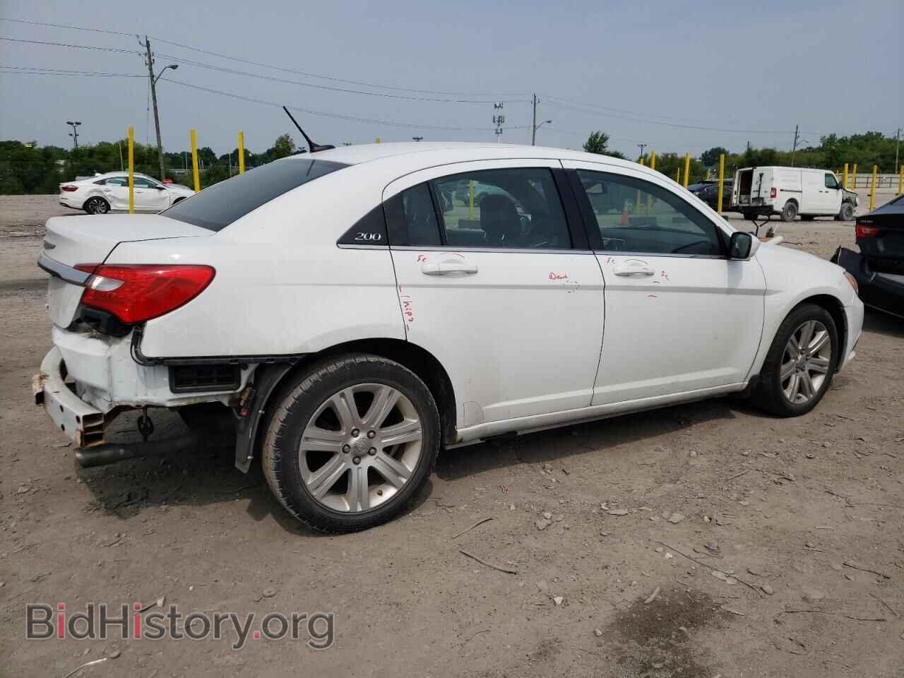 2012 CHRYSLER 200 - VIN: 1C3CCBBG1CN131637 - Фото 3