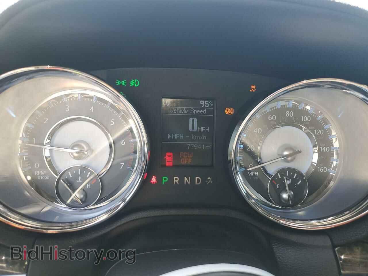 2011 CHRYSLER 300 - VIN: 2C3CA6CT2BH514020 - Фото 9