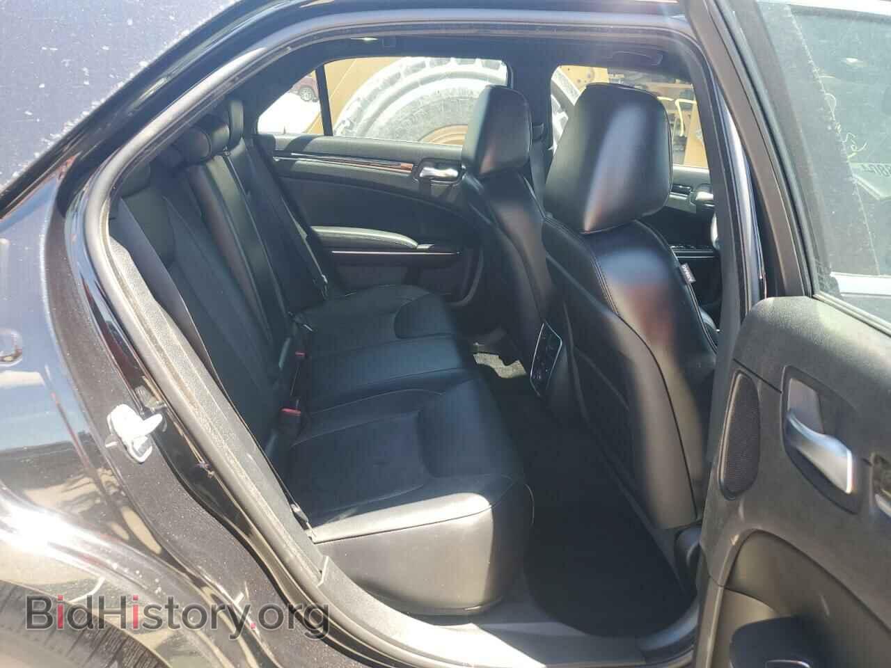 2011 CHRYSLER 300 - VIN: 2C3CA6CT2BH514020 - Фото 10