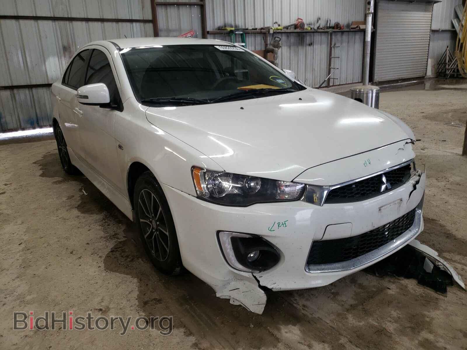 Photo JA32U2FUXHU007589 - MITSUBISHI LANCER 2017