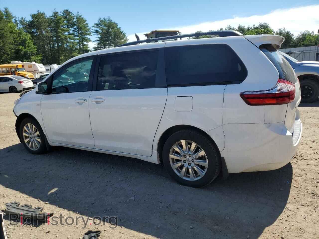 2017 TOYOTA All Models - VIN: 5TDJZ3DC2HS186083 - Фото 2