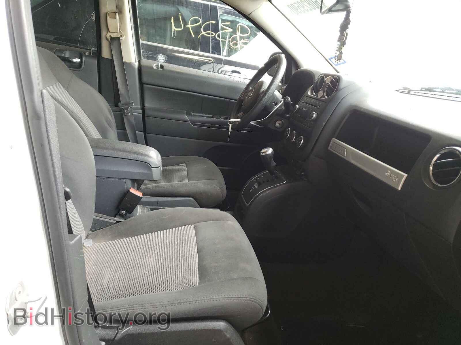 2016 JEEP COMPASS - VIN: 1C4NJCBA1GD576323 - Фото 5