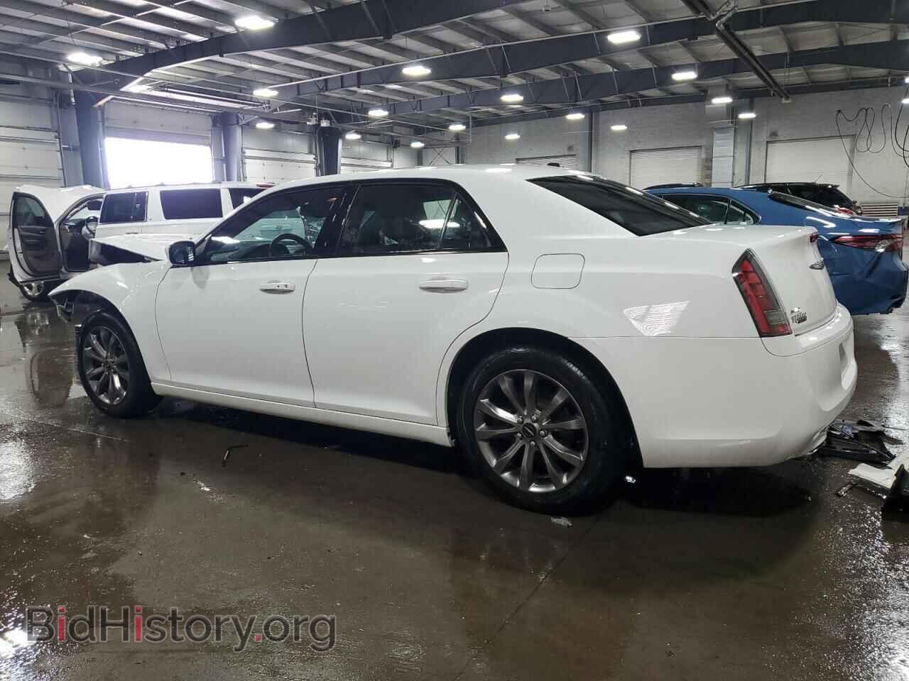 2014 CHRYSLER 300 - VIN: 2C3CCAGG6EH309718 - Фото 2