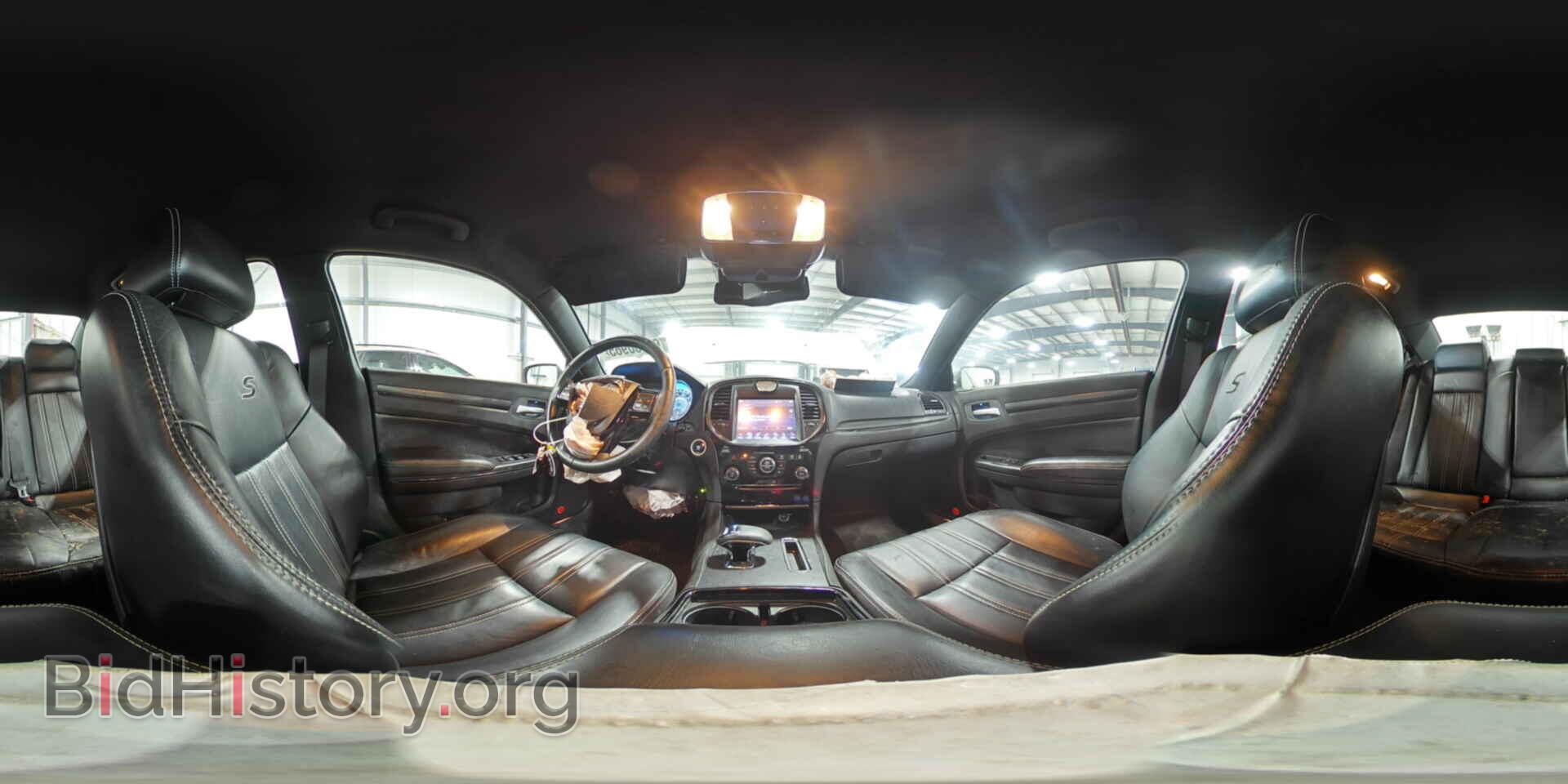 2014 CHRYSLER 300 - VIN: 2C3CCAGG6EH309718 - Фото 15