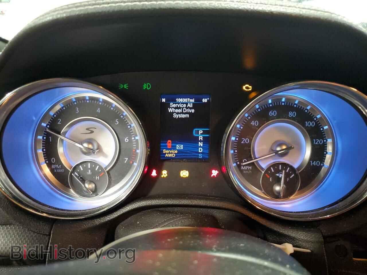 2014 CHRYSLER 300 - VIN: 2C3CCAGG6EH309718 - Фото 9