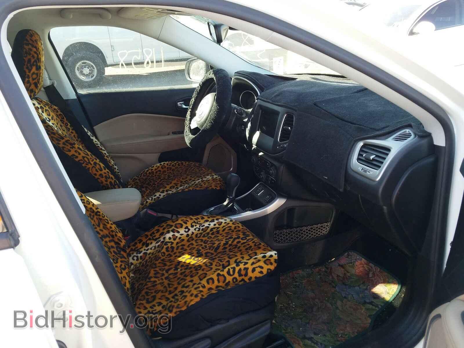 2018 JEEP COMPASS - VIN: 3C4NJCAB0JT124276 - Фото 5