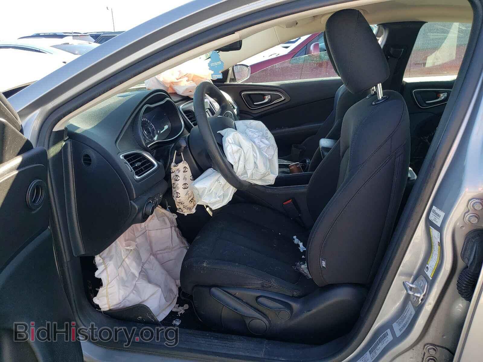2016 CHRYSLER 200 - VIN: 1C3CCCFB3GN194765 - Photo 5