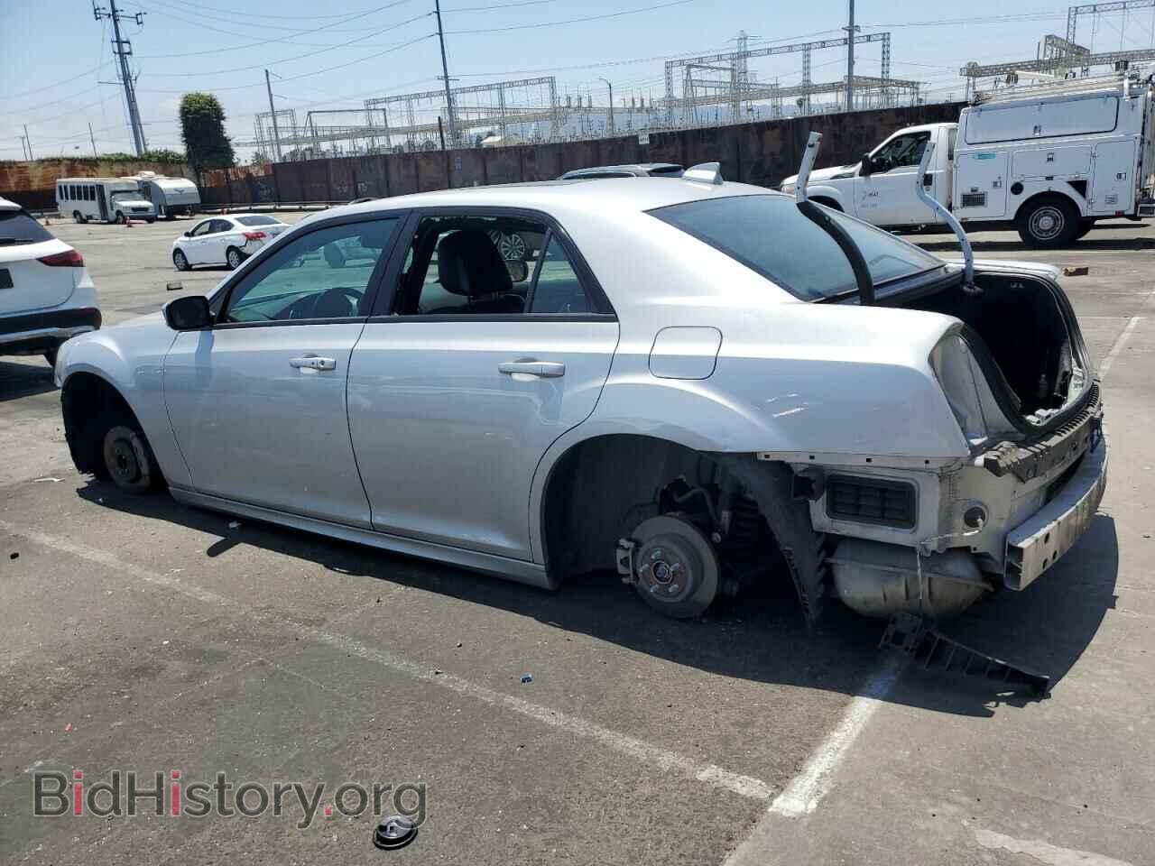 2021 CHRYSLER 300 - VIN: 2C3CCABT8MH557973 - Photo 2