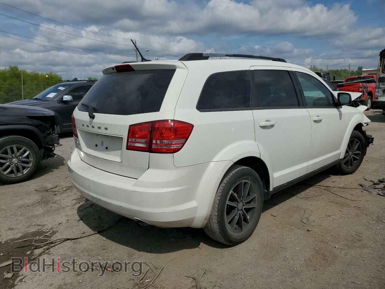 2017 DODGE JOURNEY - VIN: 3C4PDCAB1HT673916 - Фото 3