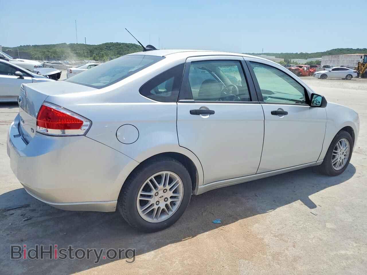 2010 FORD FOCUS - VIN: 1FAHP3FN4AW199853 - Фото 3