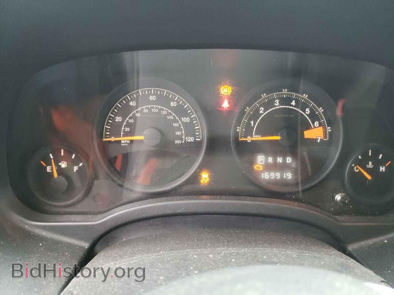 2014 JEEP COMPASS - VIN: 1C4NJCBA1ED619863 - Photo 9