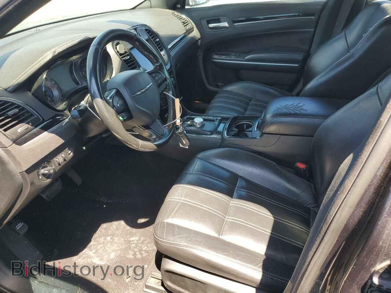 2019 CHRYSLER 300 - VIN: 2C3CCABG9KH516347 - Фото 7