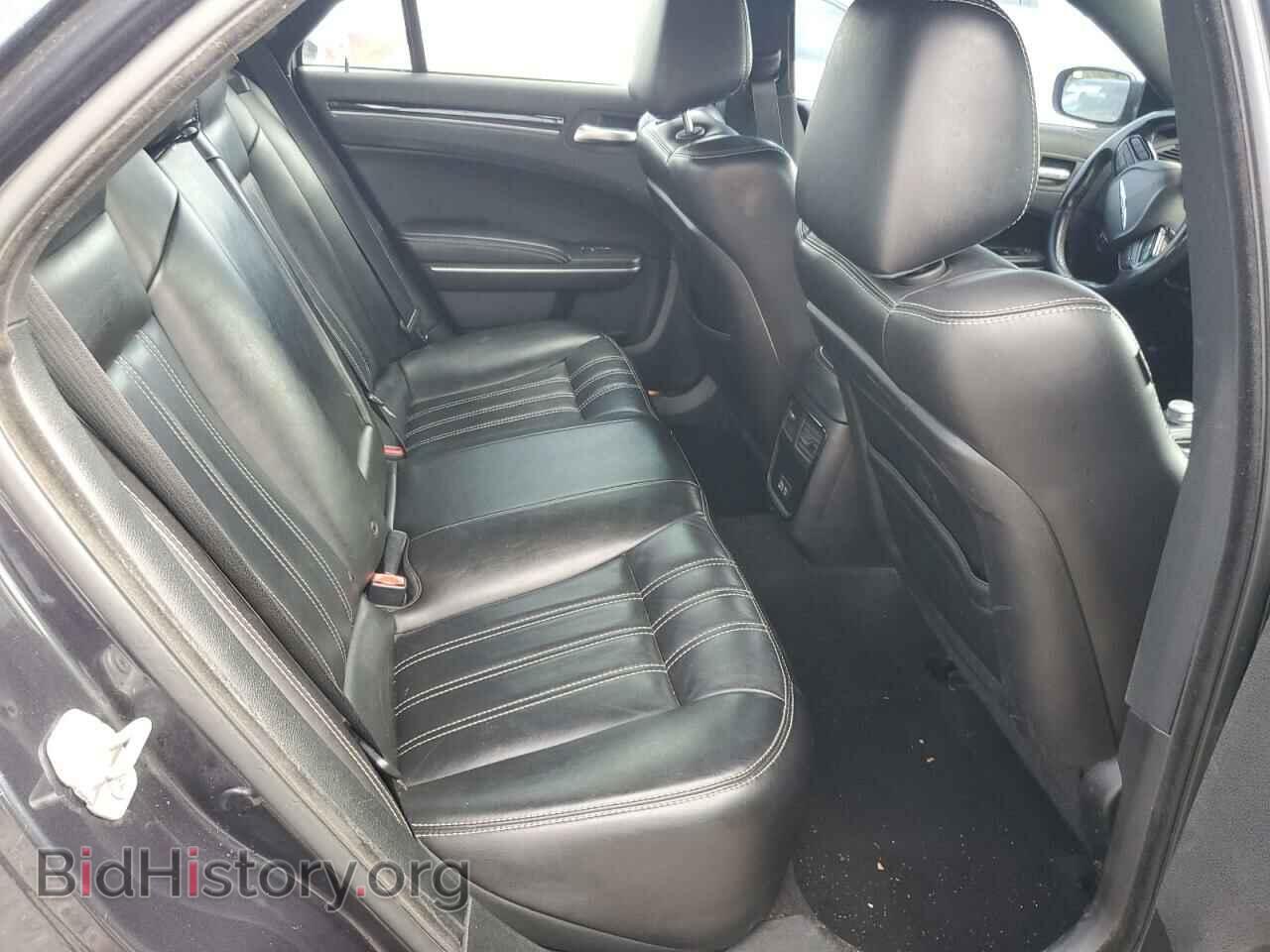 2019 CHRYSLER 300 - VIN: 2C3CCABG9KH516347 - Фото 10
