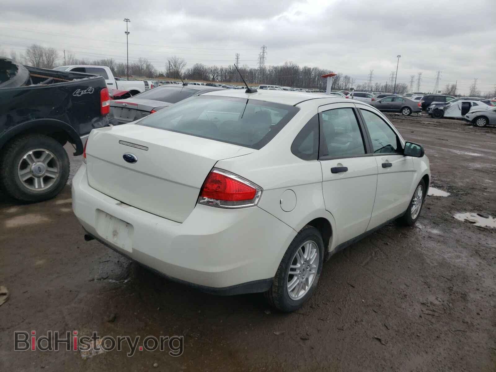 2011 FORD FOCUS - VIN: 1FAHP3FN9BW201730 - Photo 4