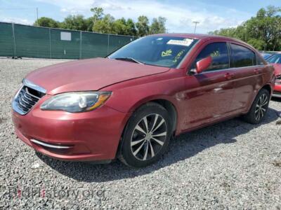 2013 Chrysler 200 200 Tourin, темно-бордовый — VIN 1C3CCBBB3DN512640, Copart