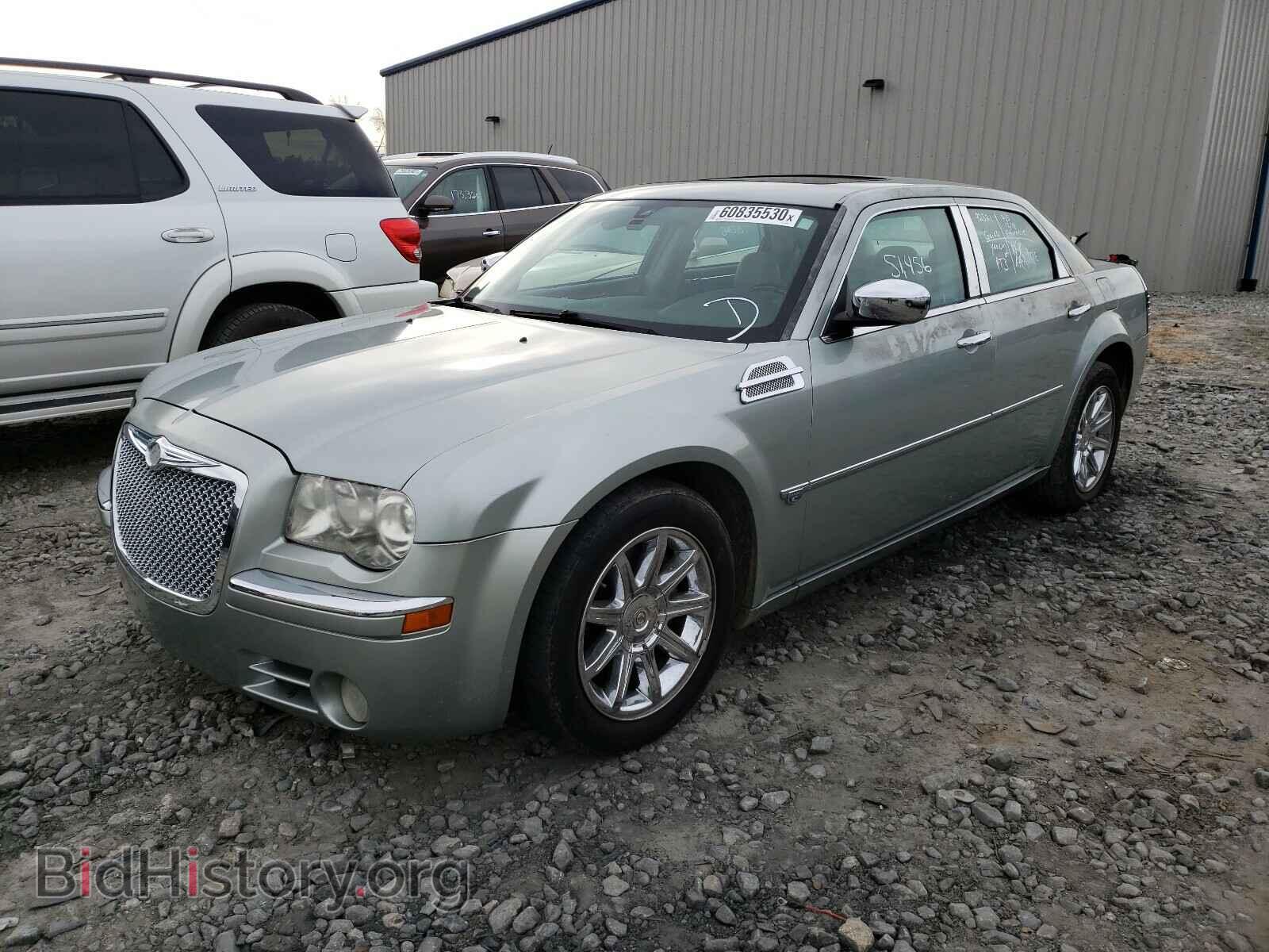 2006 CHRYSLER 300 - VIN: 2C3KA63HX6H224363 - Фото 2