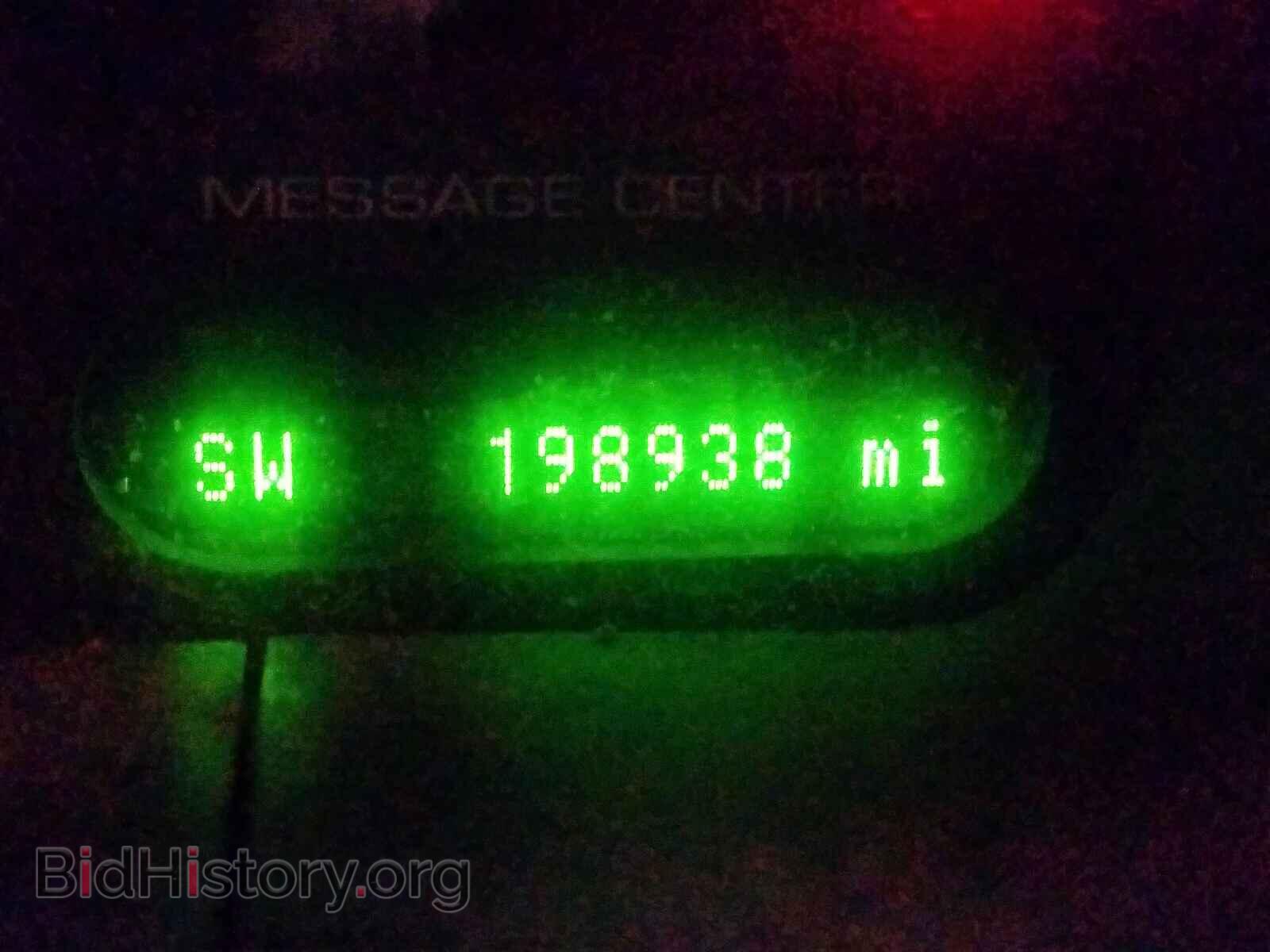 2005 FORD EXPLORER - VIN: 1FMDU75W95UB83664 - Photo 8
