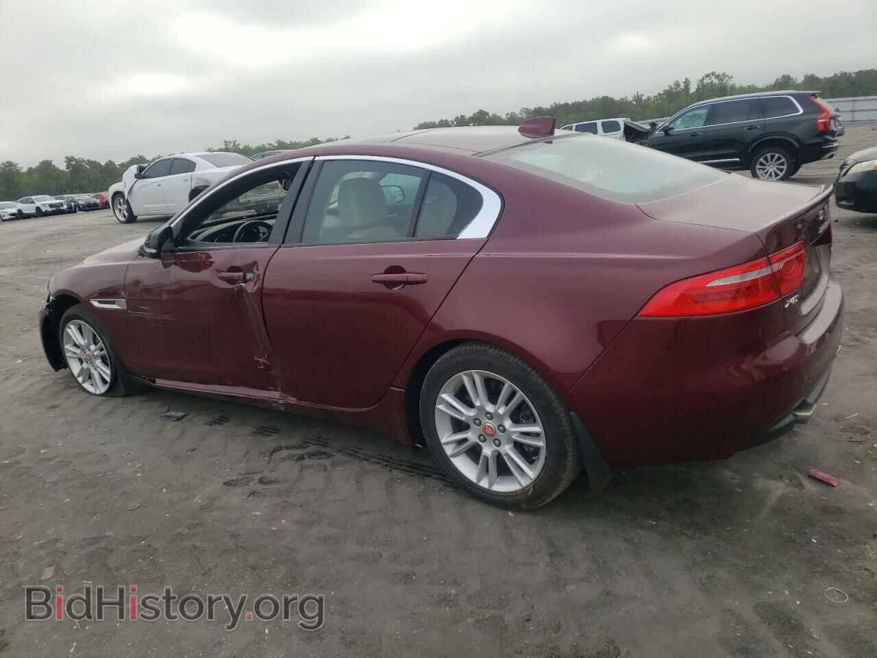 2017 JAGUAR XE - VIN: SAJAD4BG2HA951379 - Фото 2