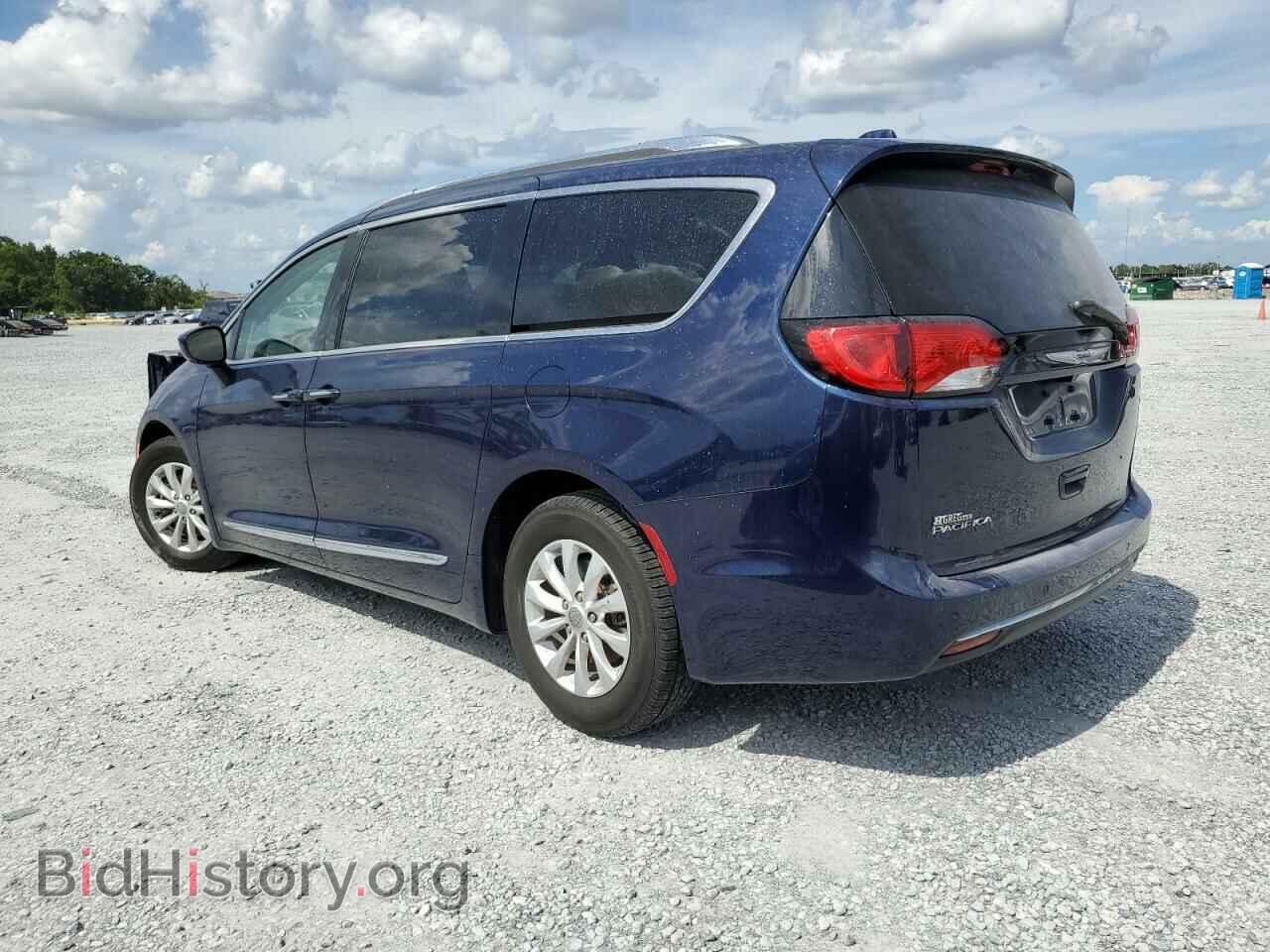 2018 CHRYSLER PACIFICA - VIN: 2C4RC1BG3JR354682 - Фото 2