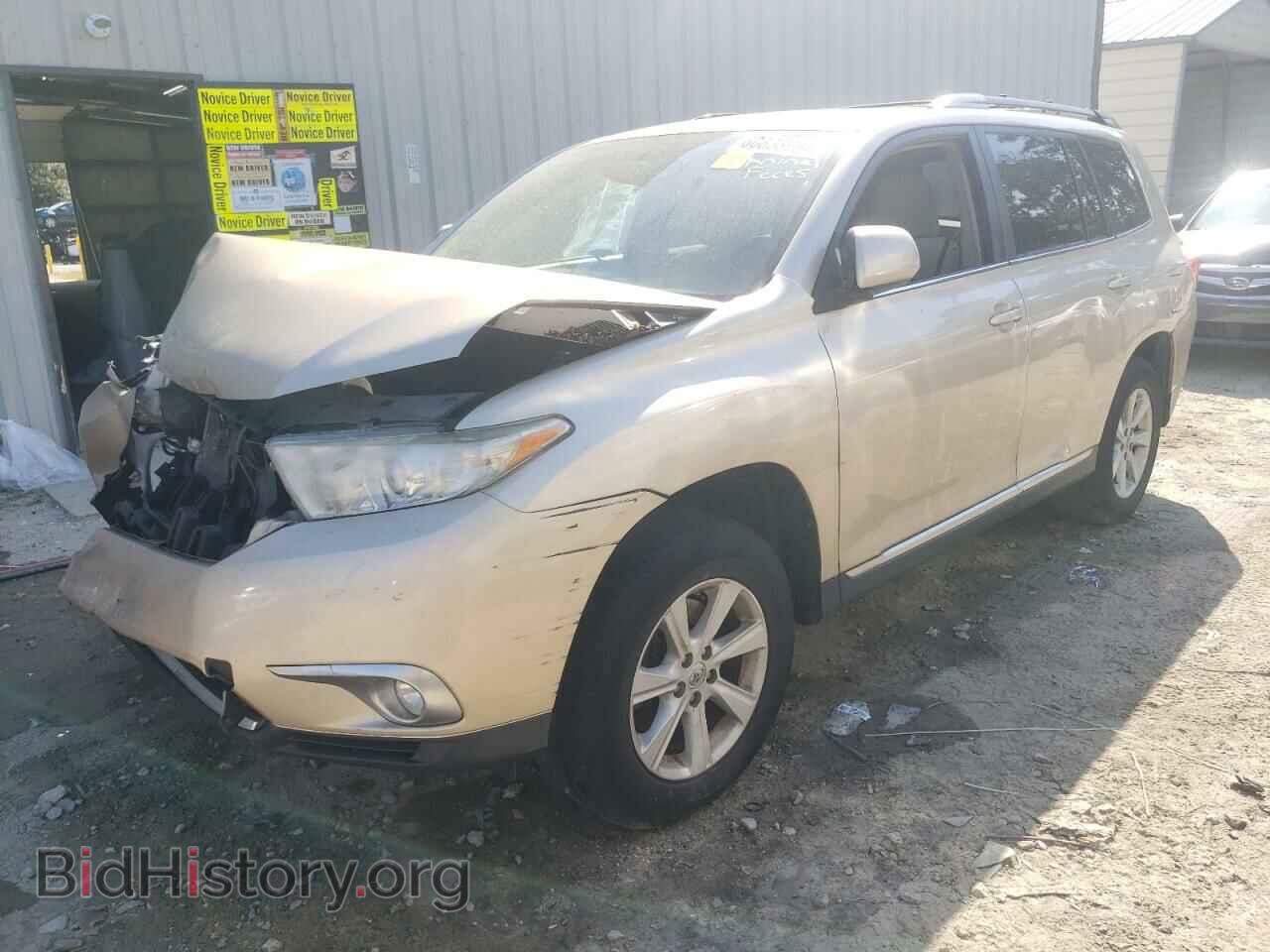 Фотография 5TDBK3EH5CS150643 - TOYOTA HIGHLANDER 2012
