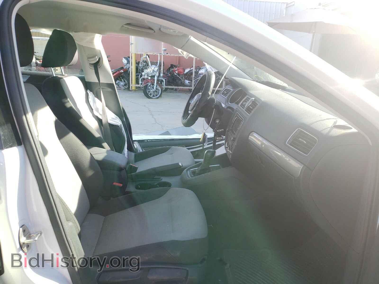 2017 VOLKSWAGEN JETTA - VIN: 3VW2B7AJ1HM334949 - Фото 5