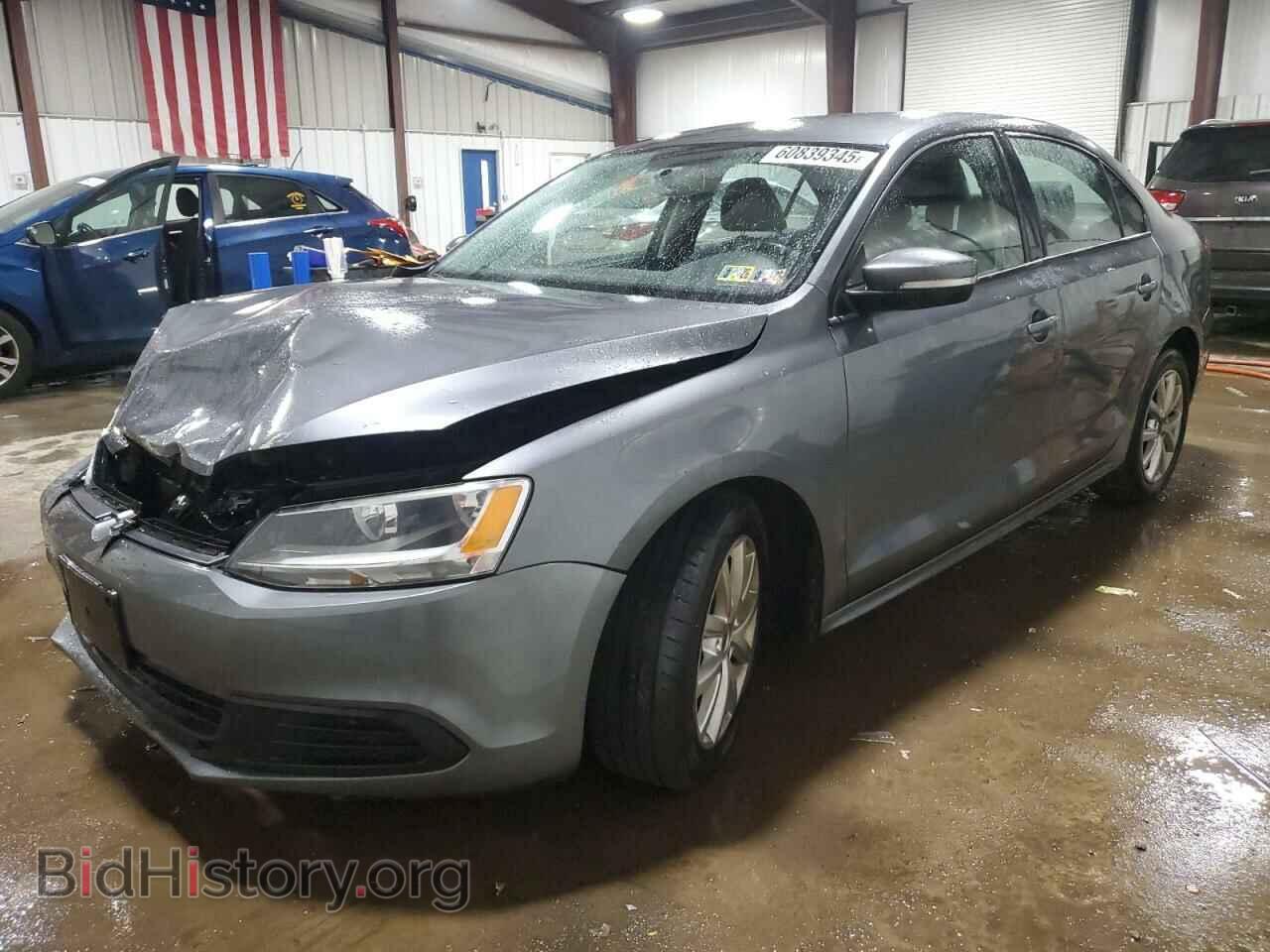 Фотография 3VWDP7AJ4CM368242 - VOLKSWAGEN JETTA 2012