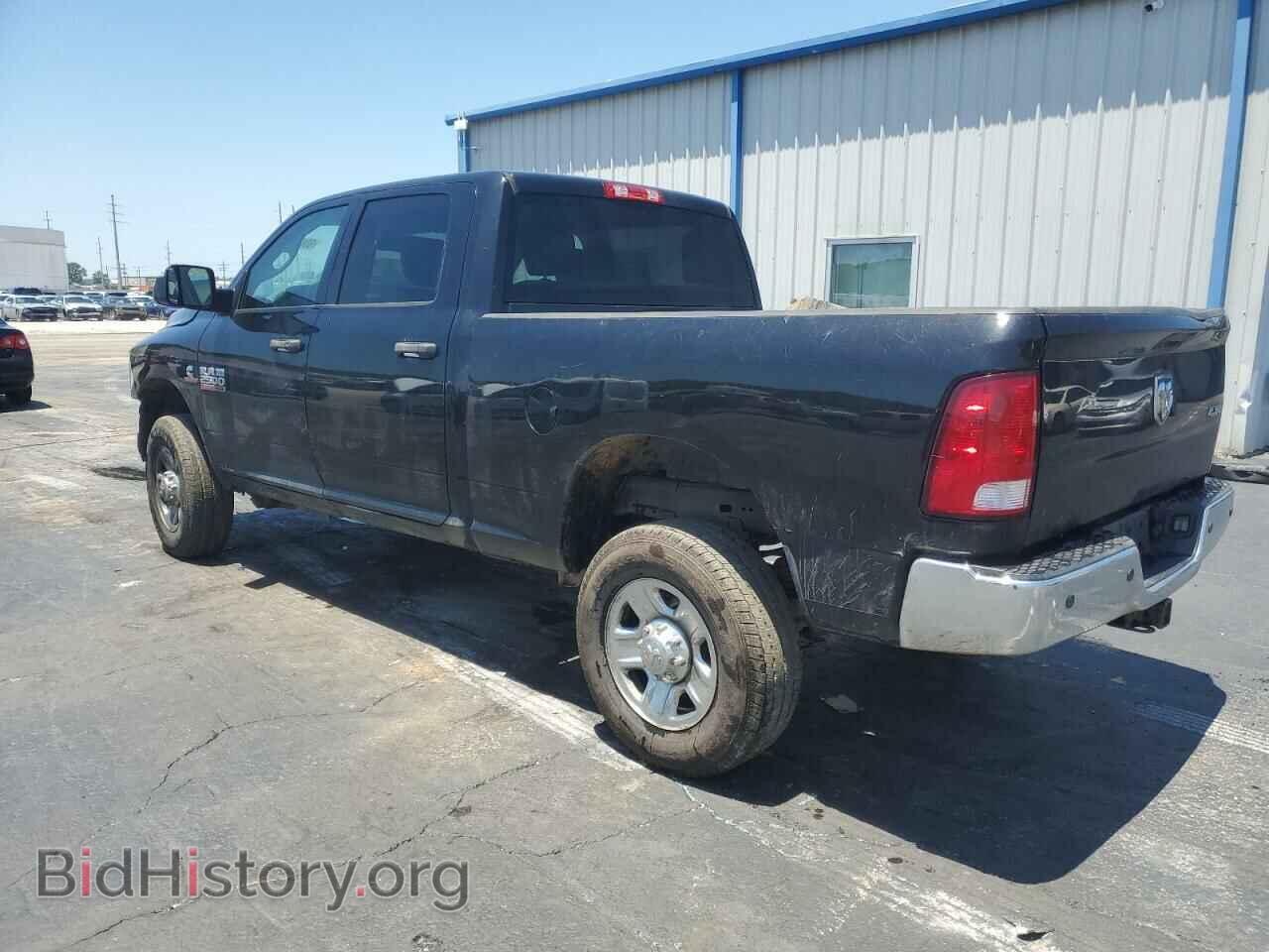 2016 RAM All Models - VIN: 3C6UR5CL1GG123586 - Photo 2