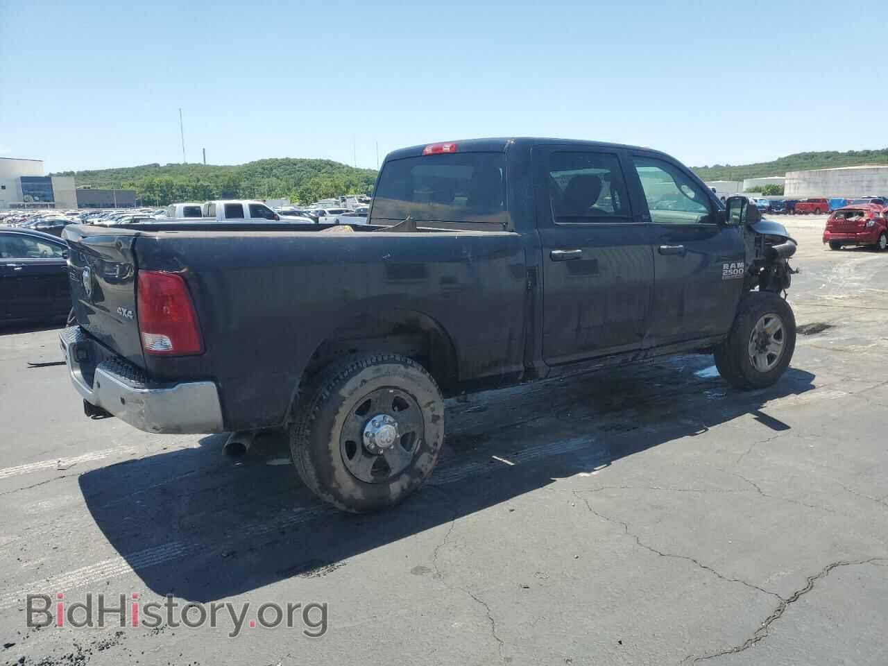 2016 RAM All Models - VIN: 3C6UR5CL1GG123586 - Photo 3