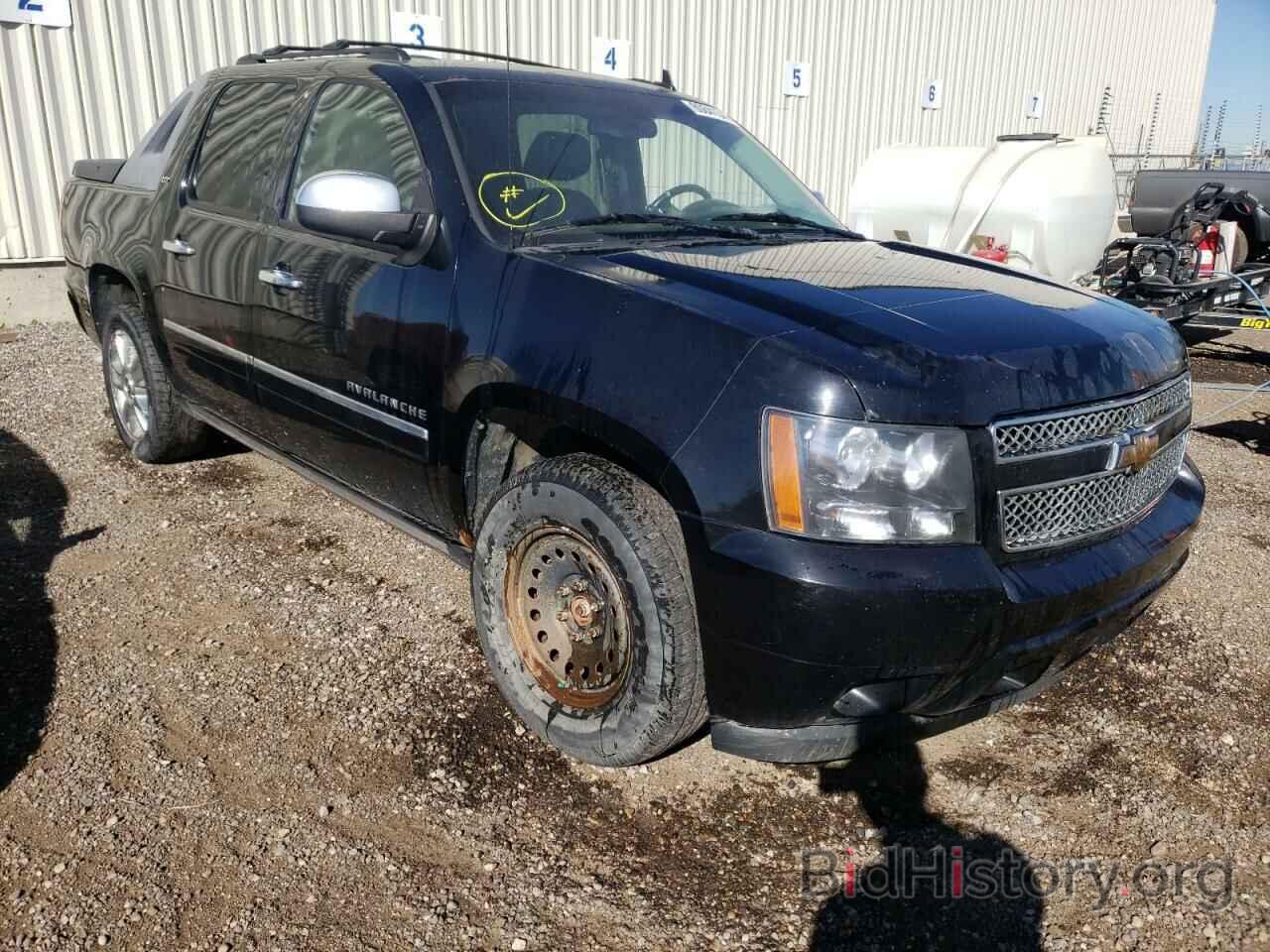 Photo 3GNVKGE03AG258681 - CHEVROLET AVALANCHE 2010