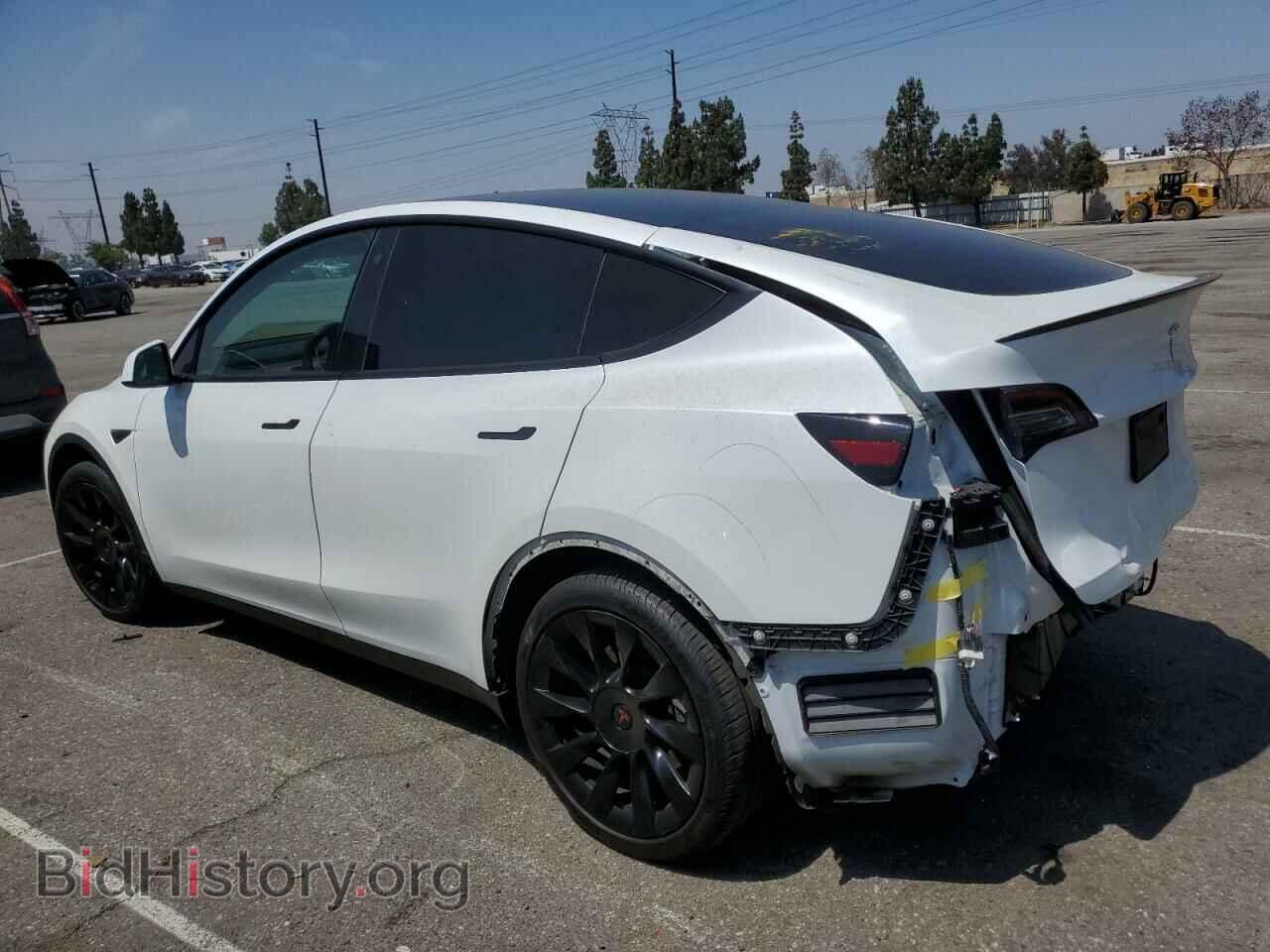 2021 TESLA MODEL Y - VIN: 5YJYGDED4MF103656 - Photo 2