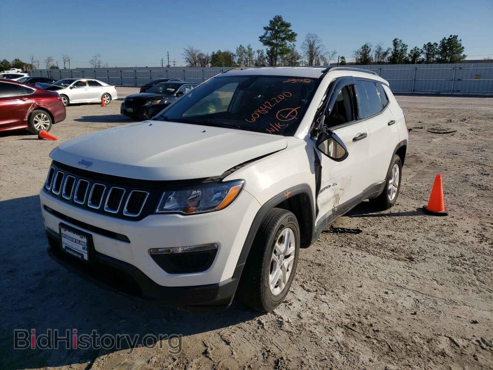 2017 JEEP COMPASS - VIN: 3C4NJCAB8HT647703 - Фото 2