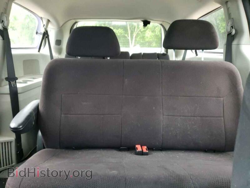 2011 Dodge CARAVAN (VIN 2D4RN4DG0BR644777) — photo 10 of 14