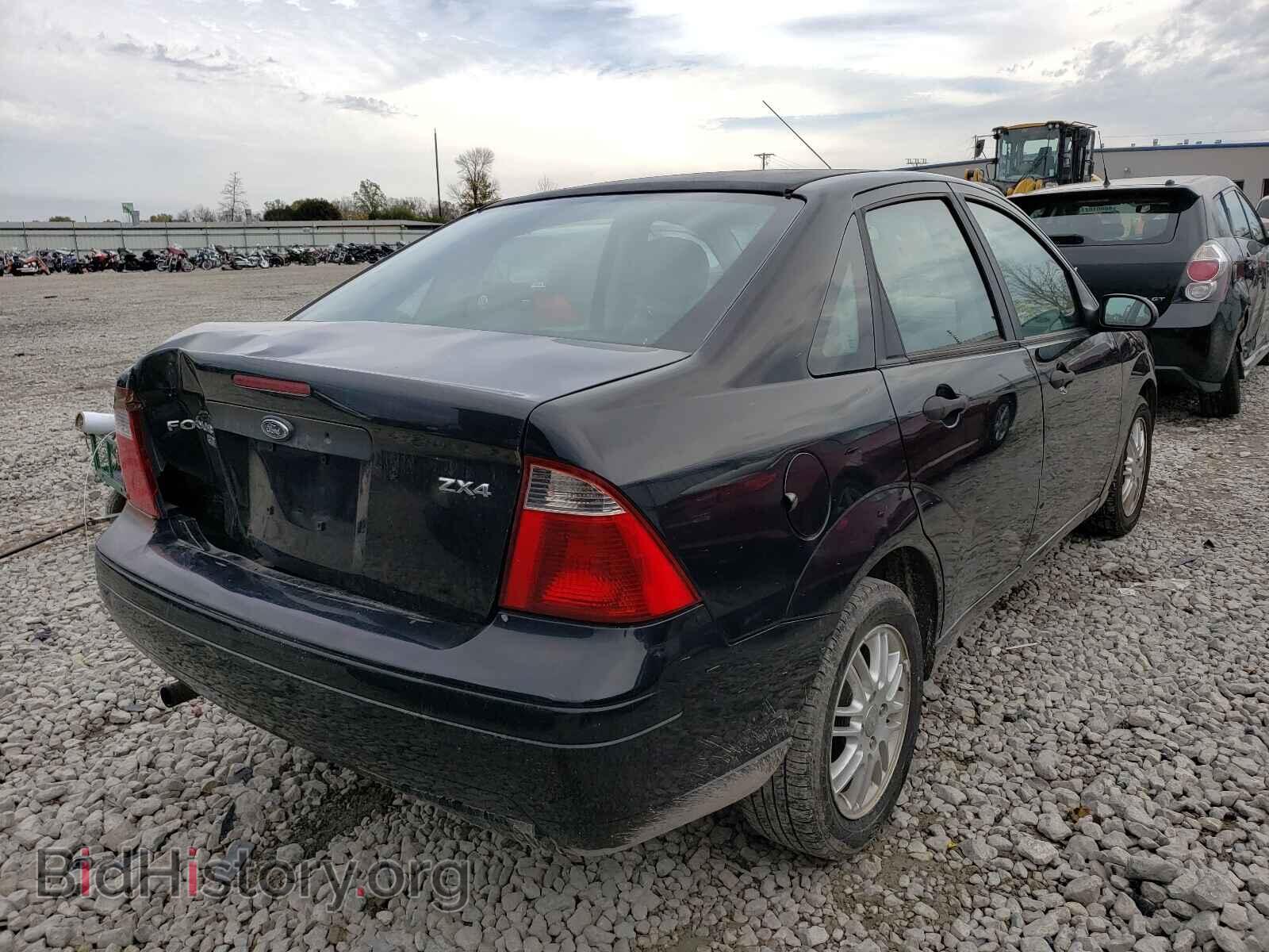 2006 FORD FOCUS - VIN: 1FAFP34N86W128351 - Фото 4
