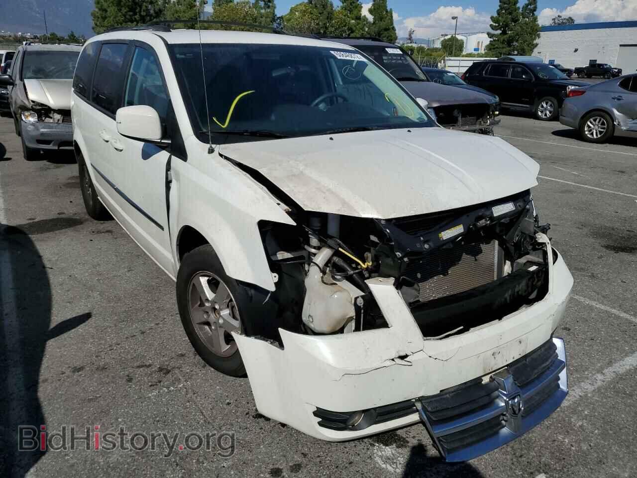 Photo 2D4RN5D13AR131460 - DODGE CARAVAN 2010