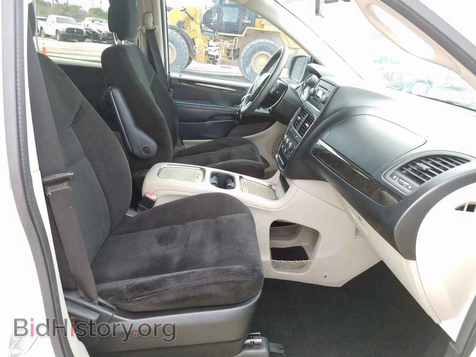 2014 DODGE CARAVAN - VIN: 2C4RDGCG9ER259855 - Фото 5