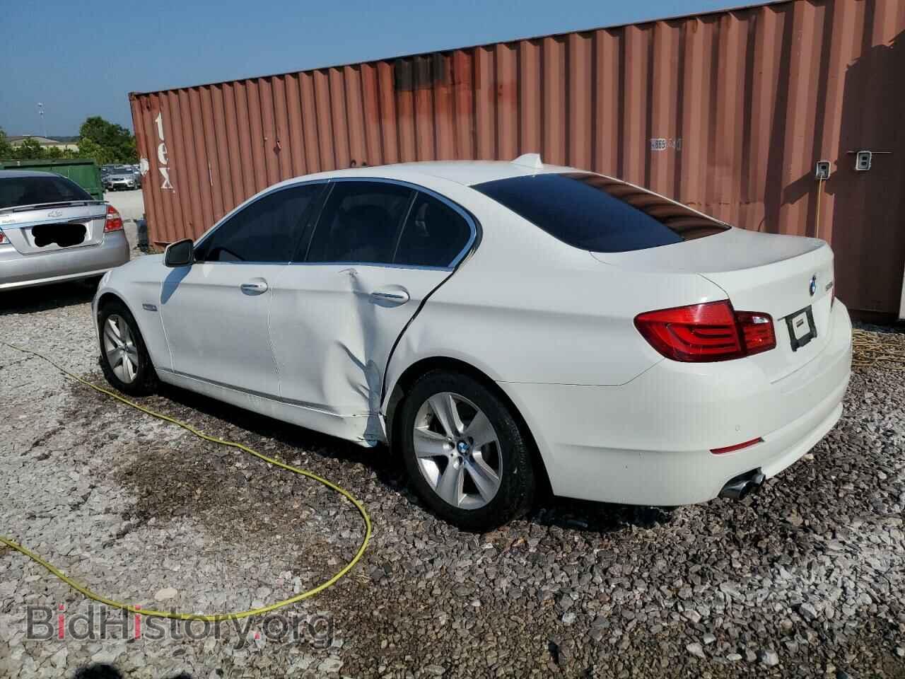 2011 BMW 5 SERIES - VIN: WBAFR1C50BC260720 - Фото 2
