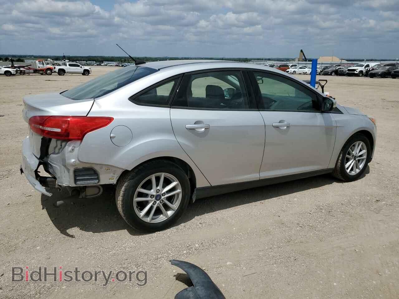 2016 FORD FOCUS - VIN: 1FADP3F2XGL365517 - Фото 3