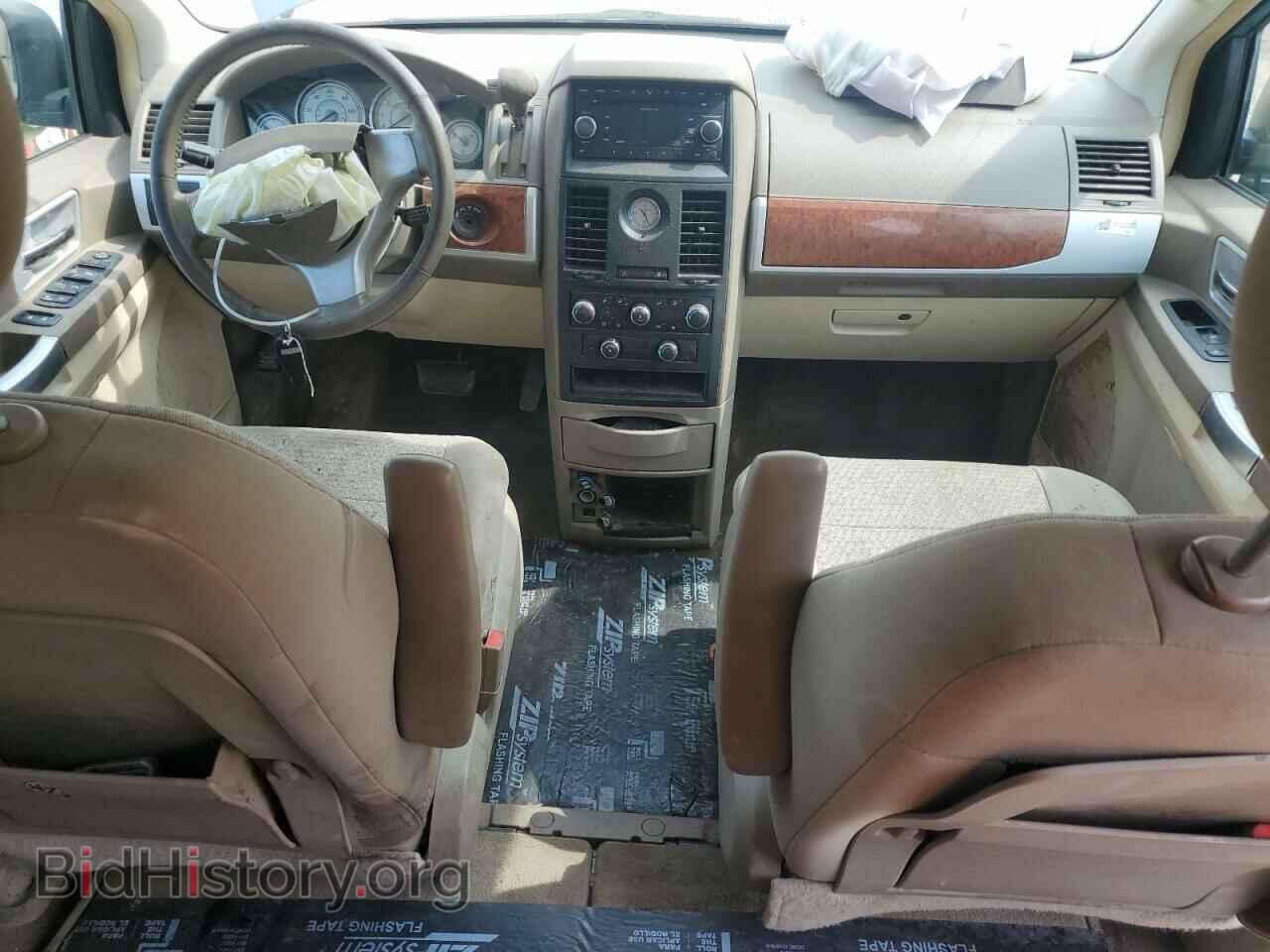 2008 CHRYSLER MINIVAN - VIN: 2A8HR54P68R118464 - Фото 8