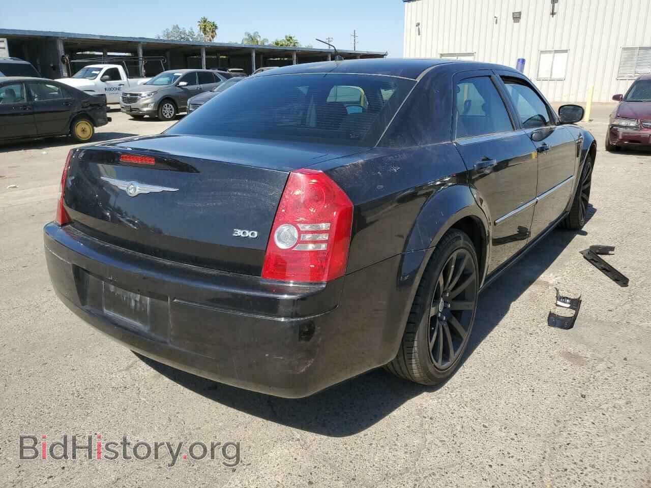 2008 CHRYSLER 300 - VIN: 2C3KA43R18H208326 - Фото 4