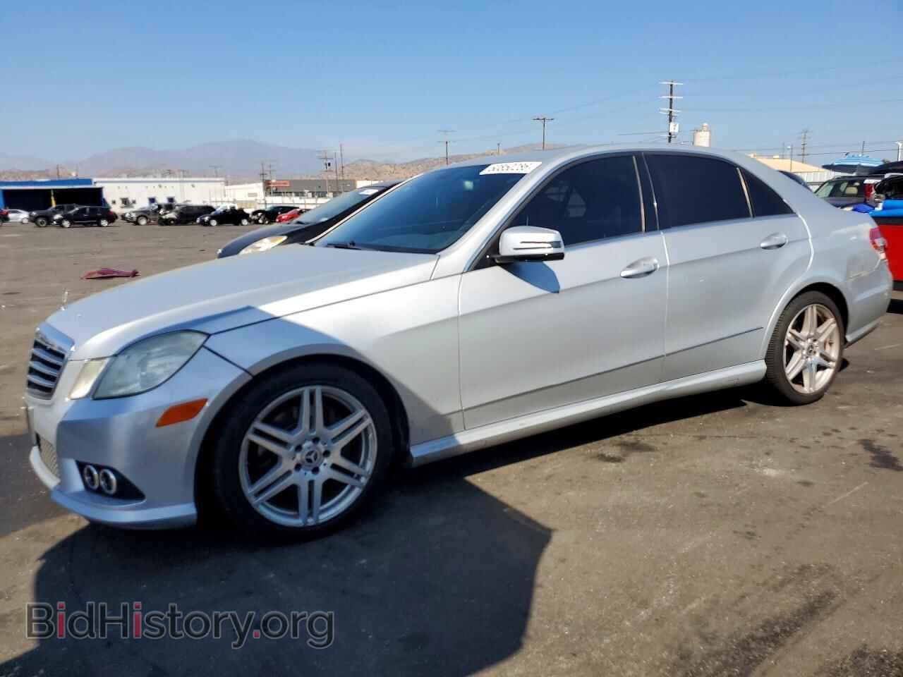 Photo WDDHF5GB4AA046437 - MERCEDES-BENZ E-CLASS 2010