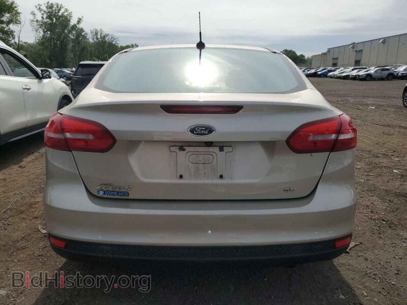 2017 Ford FOCUS (VIN 1FADP3F24HL291870) — фото 6 из 12
