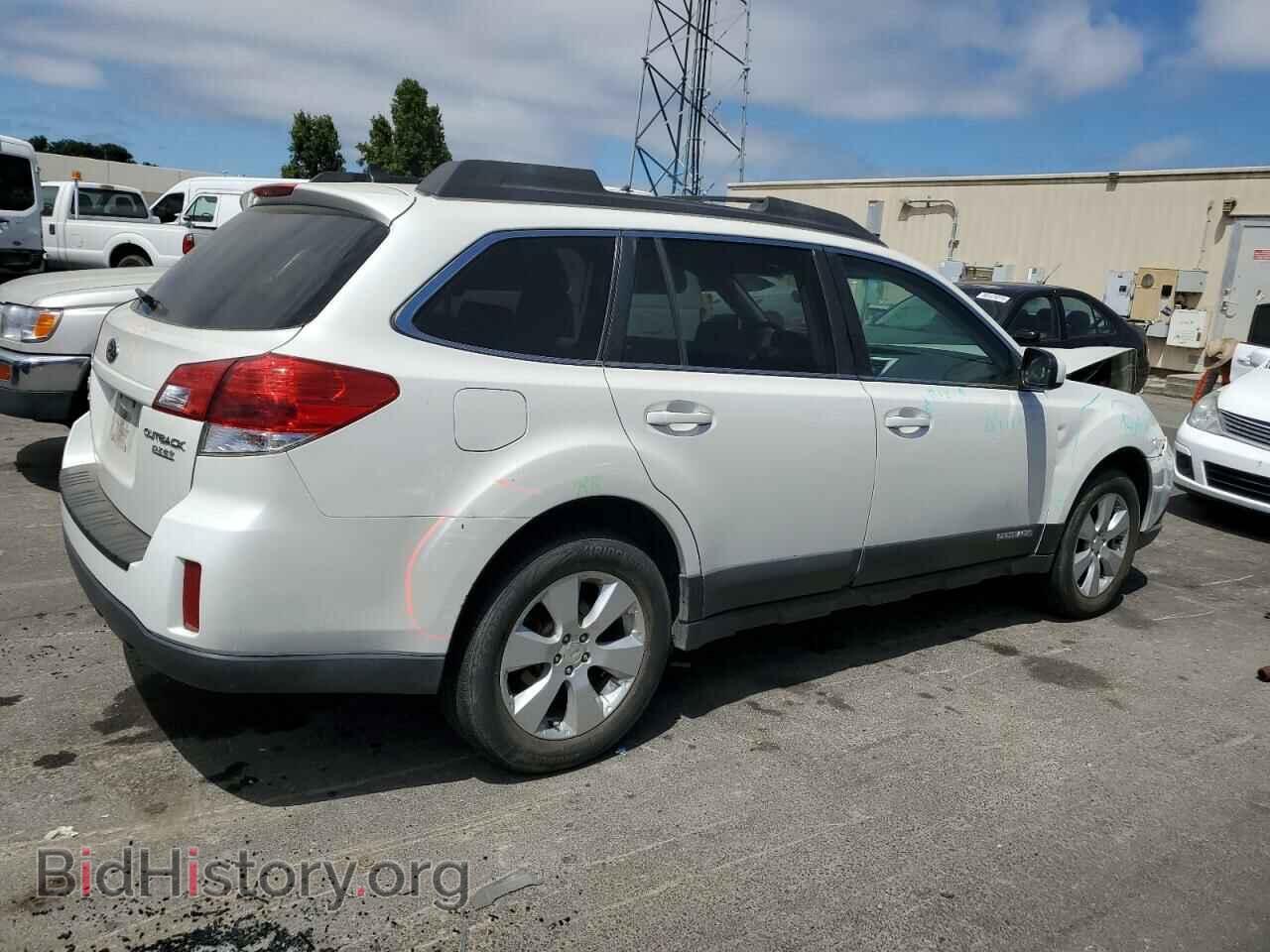 2011 SUBARU OUTBACK - VIN: 4S4BRBLC6B3316614 - Фото 3