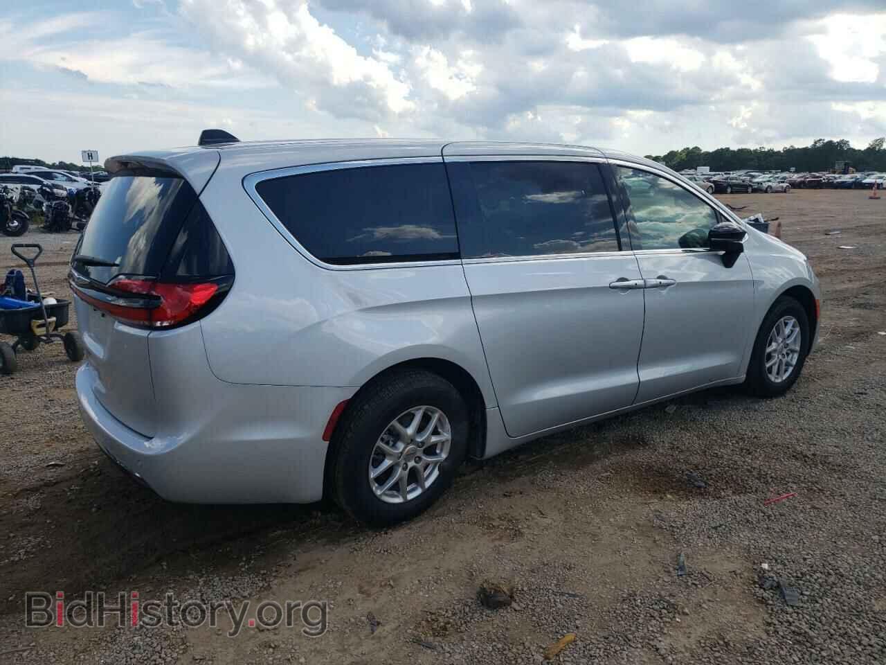 2024 CHRYSLER PACIFICA - VIN: 2C4RC1BG6RR158120 - Фото 3